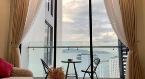 Deluxe Studio | Living area - Wise Stay Scenia Bay Nha Trang (Nha Trang)