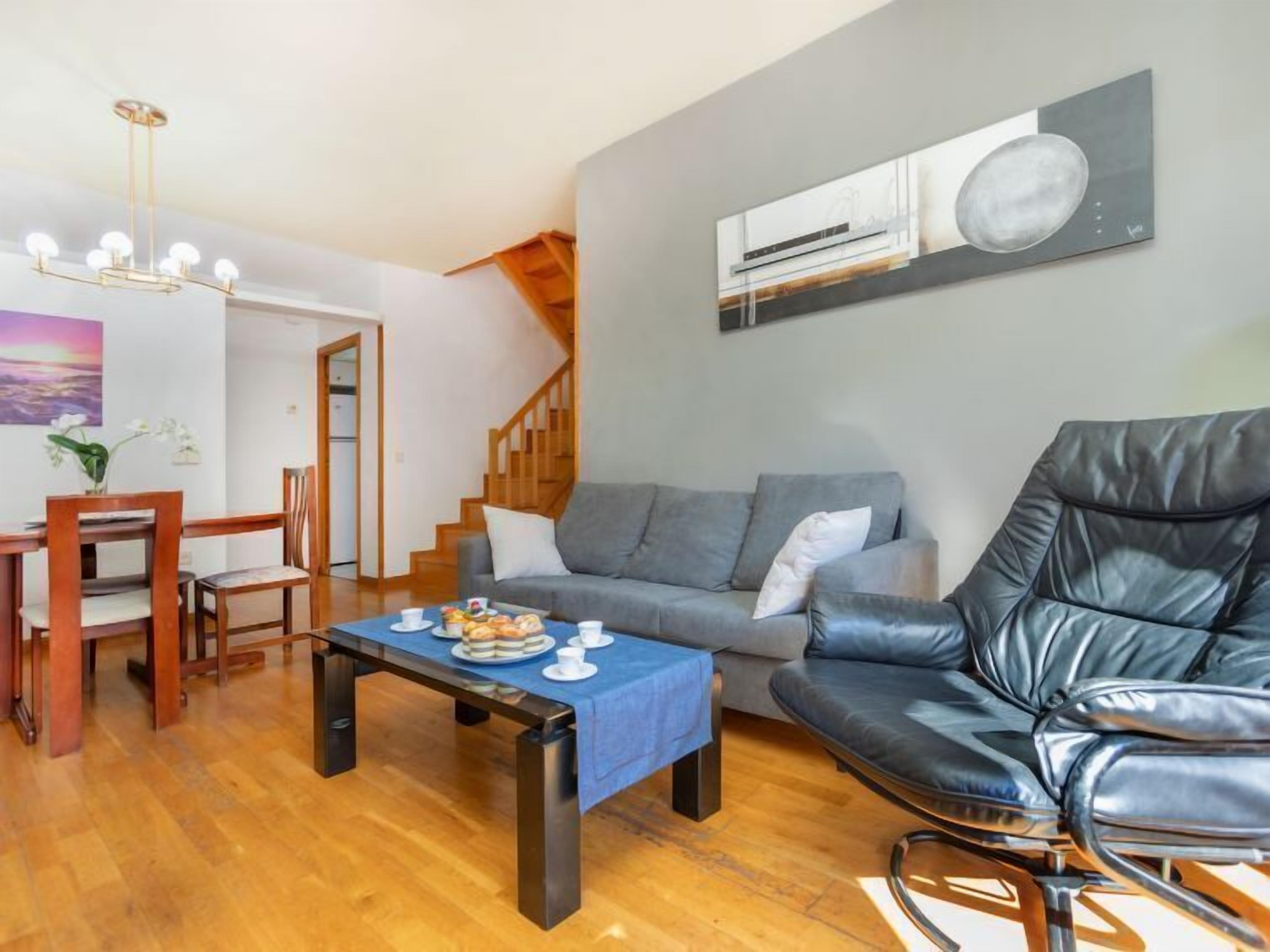 Mainera By Interhome - Sort