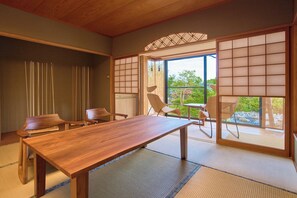 Basic Double Room | Premium bedding, memory foam beds, minibar (some free items), desk - Ryoso Suiuntei (Asakura)