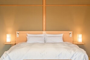 基本雙人房 | 高級寢具、記憶床墊、免費迷你吧物品、獨特裝潢