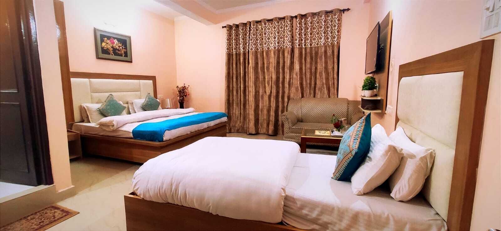 Phòng đôi Superior | Nệm cao su hoạt tính (memory foam) 