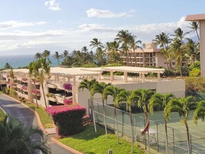 Sport court - Maui Banyan- 1BR Garden View - Full Kitchen/Beach across the street/Free Parking (Kihei)