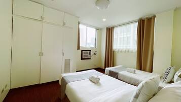 Free WiFi, bed sheets