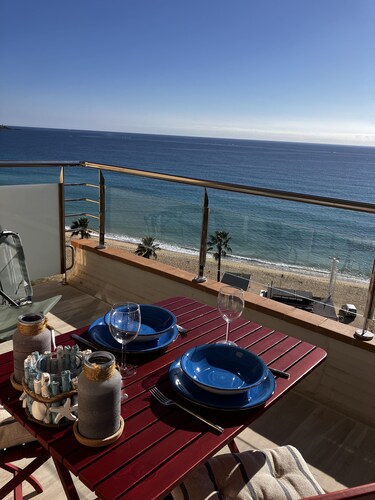 BEACH LOFT with fantastic view over the Mediterranean and Palamos.