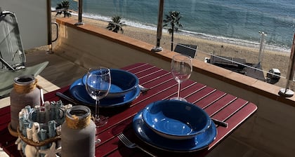 BEACH LOFT with fantastic view over the Mediterranean and Palamos.