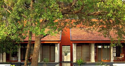 Baymaas Lake House Boutique luxury Villa