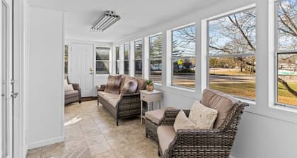 Warm & Welcoming 5BR Home