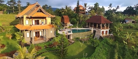 واجهة المنشأة