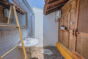 Ducha, cabezal de ducha tipo lluvia, artículos de tocador gratuitos