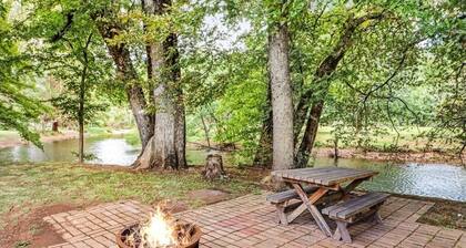 A special place for families & travellers on the river bank in Jamieson town.