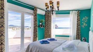 5 bedrooms, free WiFi, bed sheets