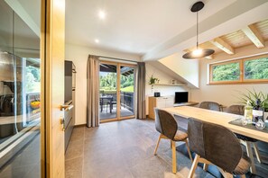 Dining - Holiday Apartment "Wiesgut Golden" with Mountain View, Private Terrace & Wi-Fi (Tesimo)