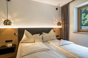 2 bedrooms, free WiFi, bed sheets - Holiday Apartment "Wiesgut Jonagold" with Mountain View, Private Terrace & Wi-Fi (Tesimo)