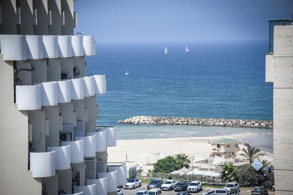 Beach/ocean view