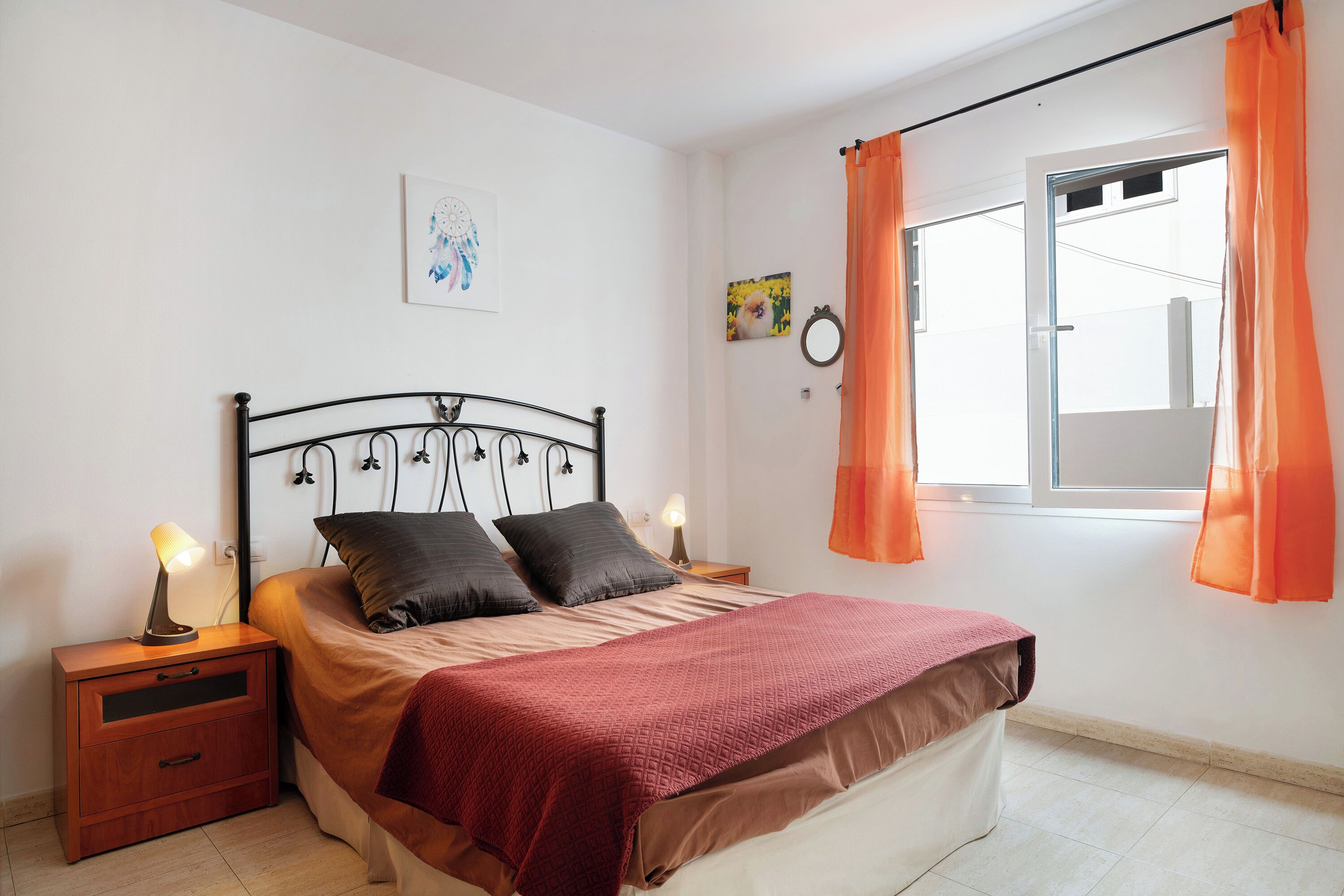 2 chambres, fer et planche à repasser, Wi-Fi gratuit, draps fournis