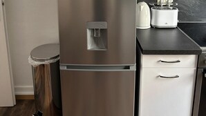 茶具/咖啡用具、冰箱、微波炉、烤箱