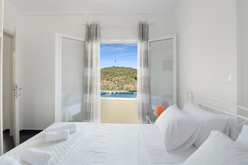 Villa "Amaryllis" avec vue sur la mer, 2 terrasses privées et Wi-Fi