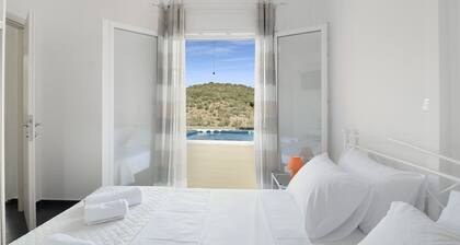 Villa "Amaryllis" with Sea View, 2 Private Terraces & Wi-Fi