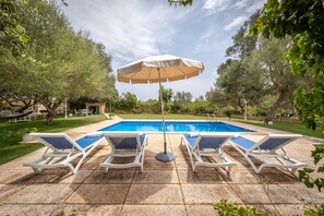 Pool - Country House 'Villa Sa Teulada' with Mountain View, Wi-Fi and Air Conditioning (Santa Margalida)