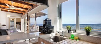 Vacation Home 'La Terraza Del Mar' with Sea View, Terrace & Wi-Fi