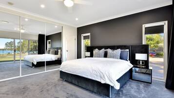 6 bedrooms, iron/ironing board, free WiFi