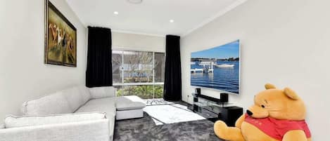 Smart TV, fireplace, offices