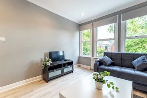 Smart TV - Cozy 3-Bedroom Flat in Willesden Green London (London)