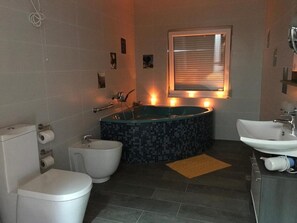 Shower - 1 Bedroom Apartment in Tijarafe (Tijarafe)