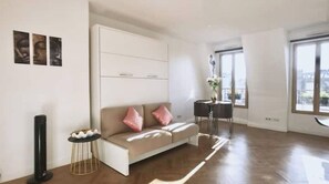 TV - Appartement Paris (Paris)