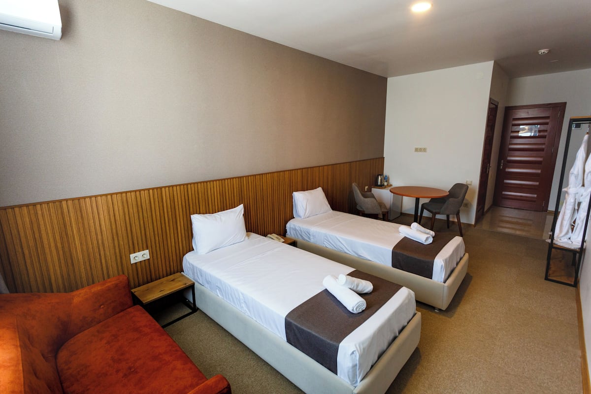 Superior Twin Room | 1 bedroom, Select Comfort beds, minibar, iron/ironing board