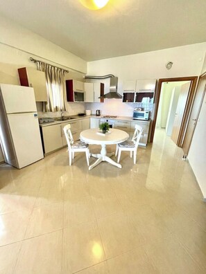 Toaster, Kochgeschirr/Geschirr/Besteck