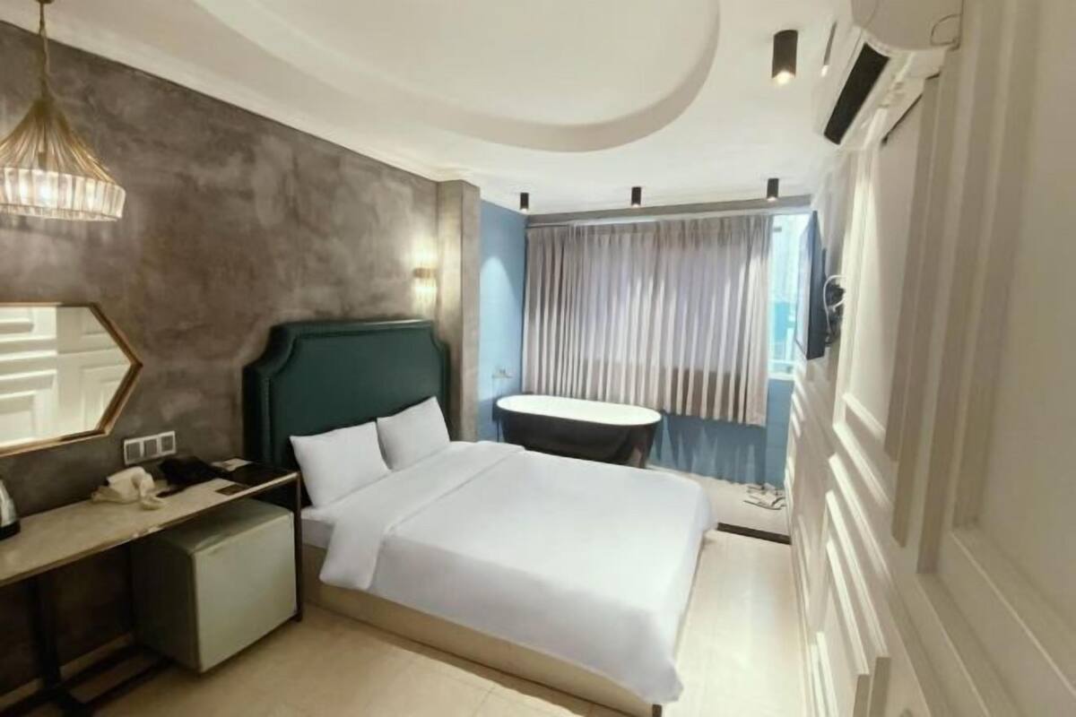 Decoración individual, mobiliario individual, escritorio