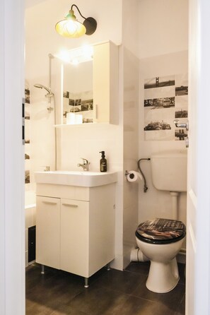 Hair dryer, towels, soap, shampoo