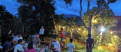 Outdoor dining