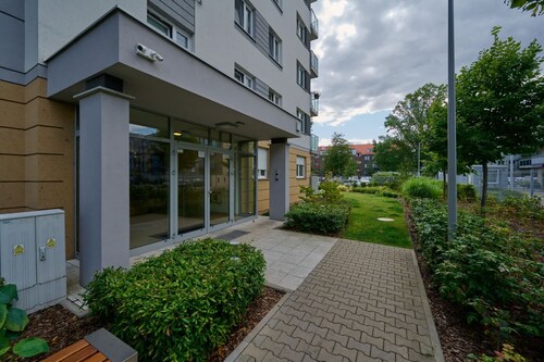 Comfortable Apartment with Parking | Balcony | Air Conditioning