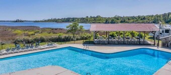 Family + Pet-Friendly Cabin w/ Loft | Surf City