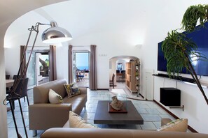 Smart TV, DVD player, printers - 2 Bedroom Villa in Campania (Campania)