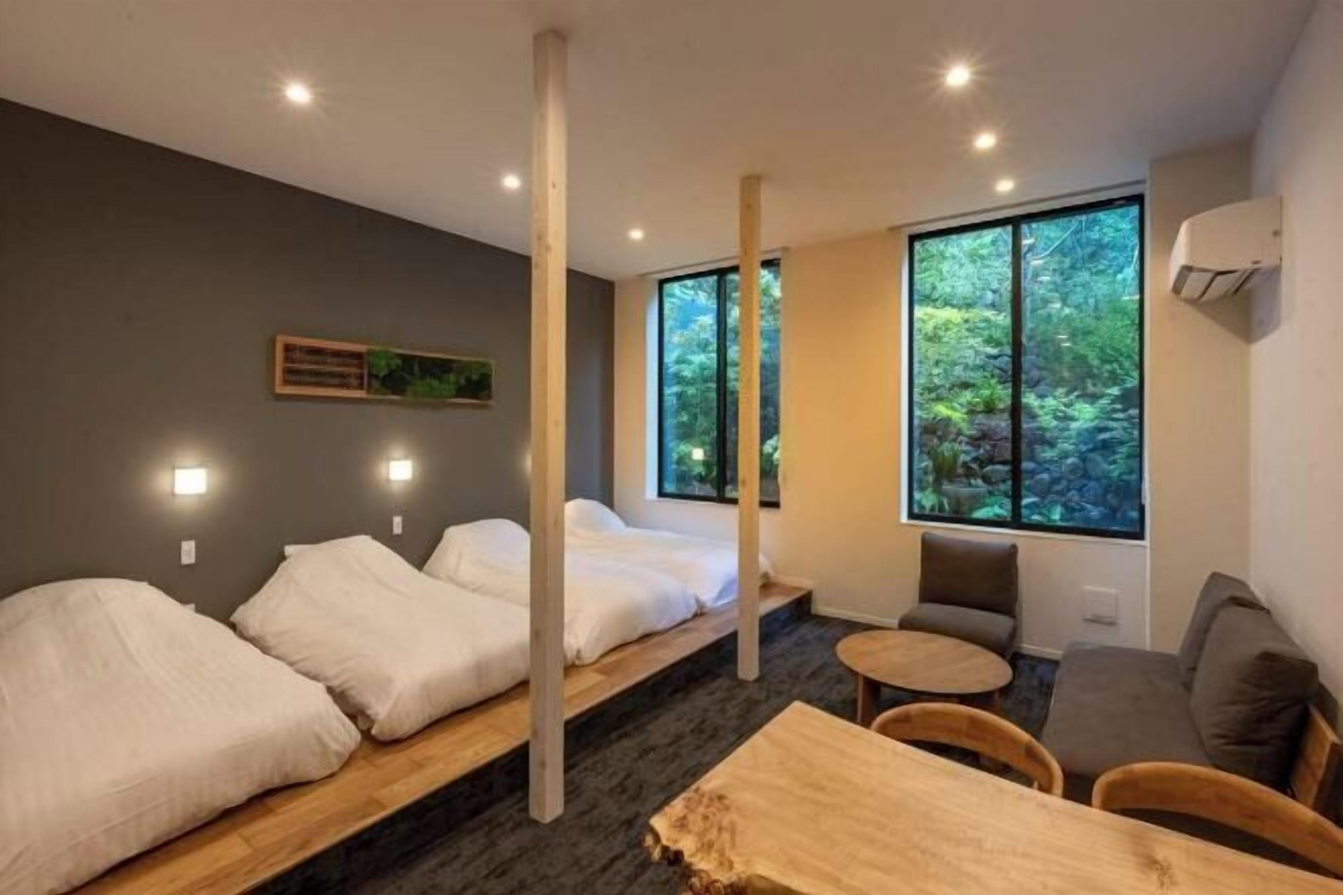 Premium bedding, down comforters, free minibar, in-room safe