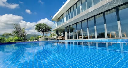 The Ocean Front Villa Nha Trang Abogo