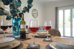 Luxury-Villa | Eigene Küche | Großer Kühlschrank, Mikrowelle, Ofen, Herdplatte