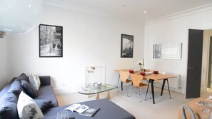 Apartment, 2 Queen Beds | Living area - Modern Flat in South Kensington (London)