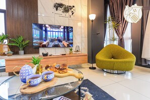 Living area - 2BR 6PAX Jacuzzi View at Arte MontKiara (Kuala Lumpur)