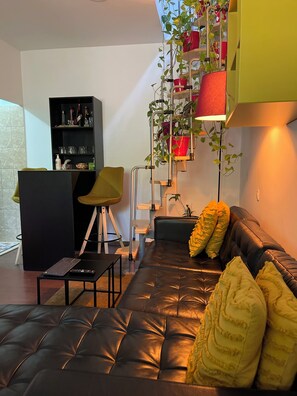 Smart TV - City Garden Apartments (București)