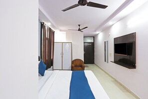 Quarto casal luxo | Roupas de cama premium, frigobar (abastecido com alguns itens grátis)