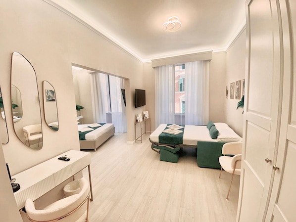 1 habitación, ropa de cama hipoalergénica y escritorio 