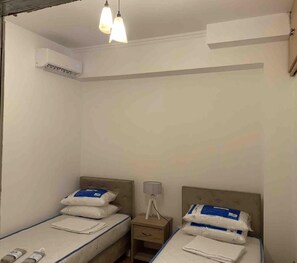 Apartment | 2 bedrooms, free WiFi, bed sheets - Beautiful 2 Bedroom Apartment in Skala Sleeps 5 (Kefalonia)
