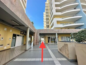 Exterior - Lovely Beachfront Apartment With Aircon/wifi (Portimão)