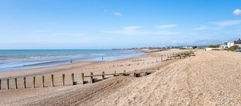 Escape to Paradise at Pevensey Bay Holiday Park