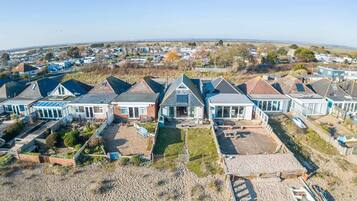 Studio | 3 bedrooms, Internet