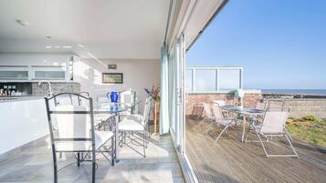 Studio | 3 bedrooms, Internet